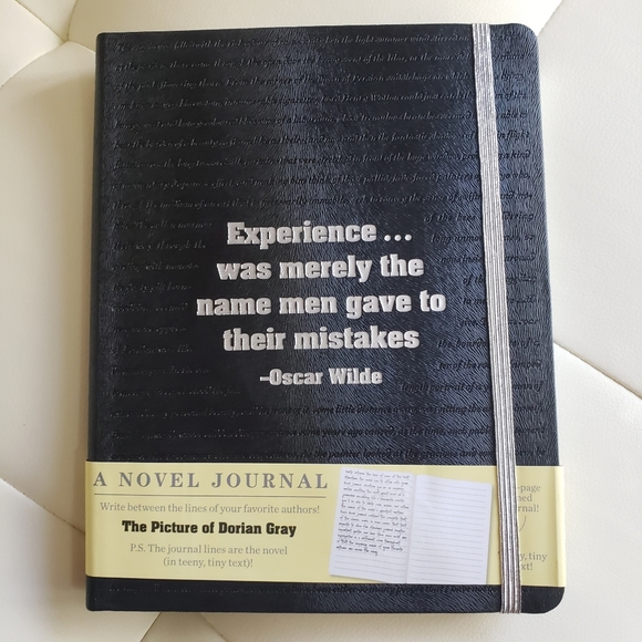 NWT A Novel Journal: The Picture of Dorian Gray - Picture 3 of 10